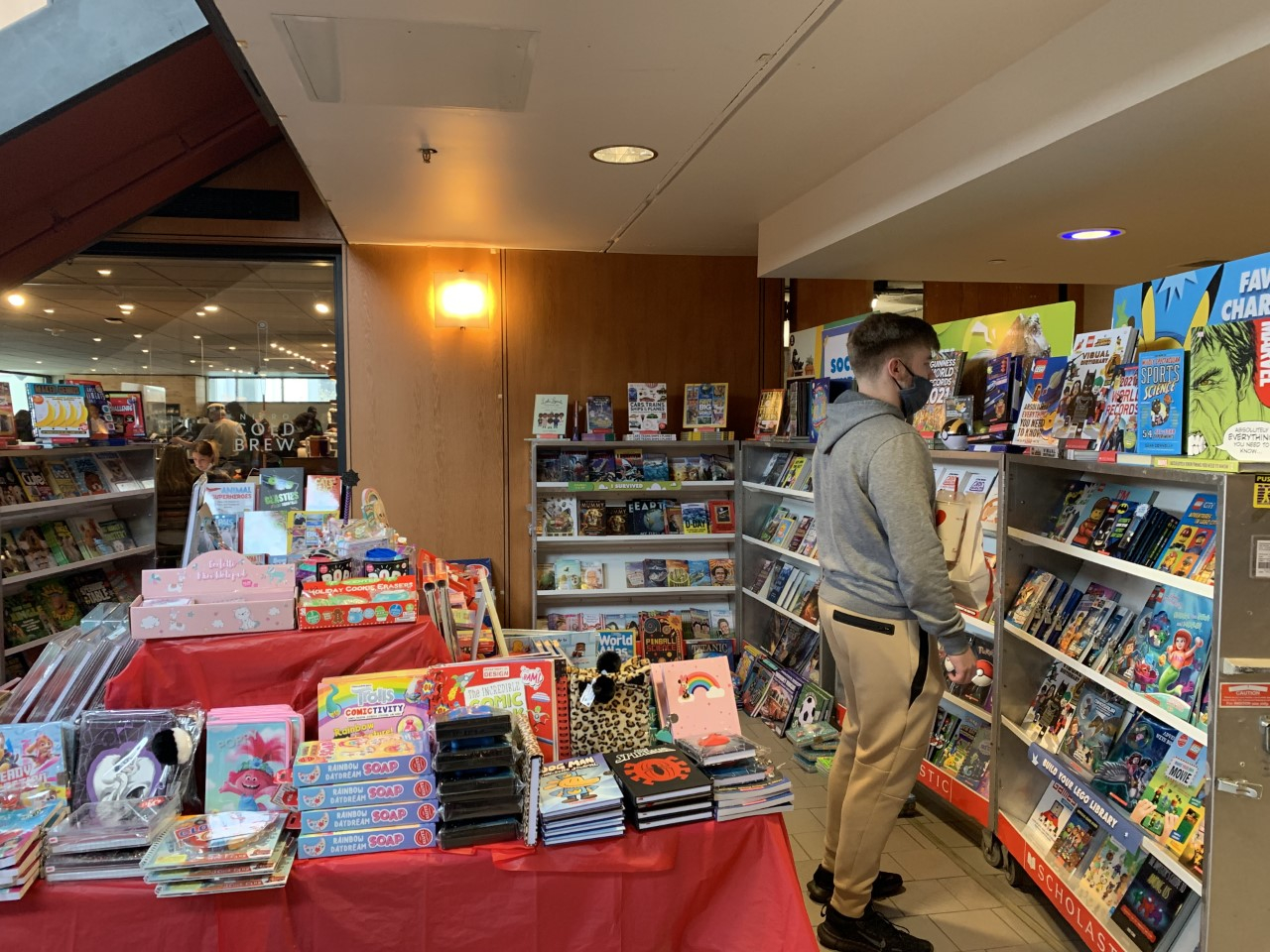 Scholastic Book Fair Brings Nostalgia Back To Campus The Duquesne Duke