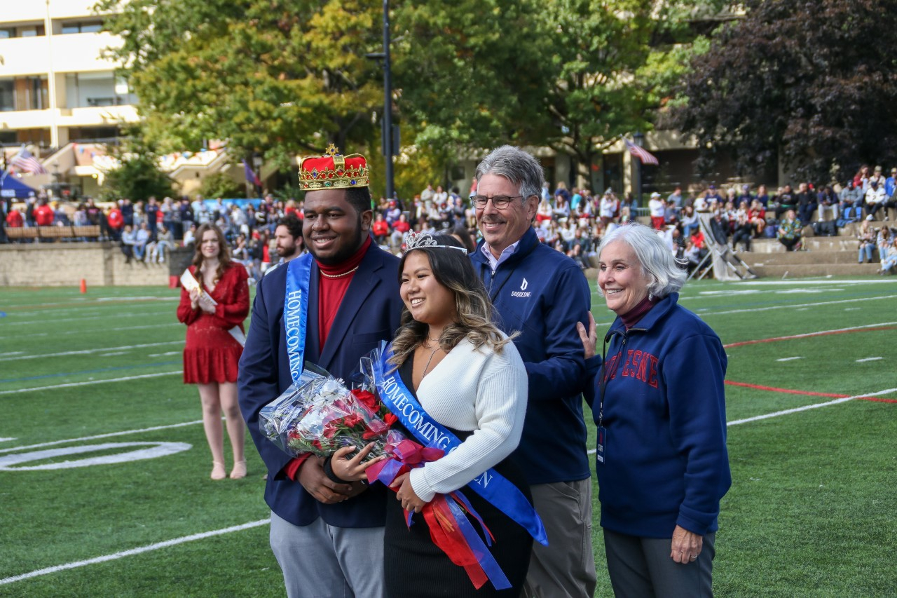 Swain, Le honored as king, queen • The Duquesne Duke